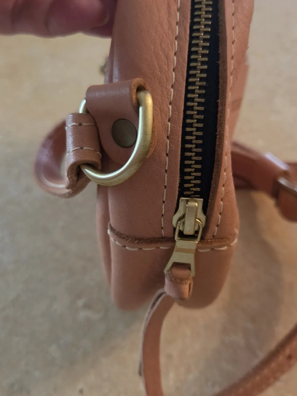 Portland Leather Small Circle Crossbody Bag- Vintage Pink EUC